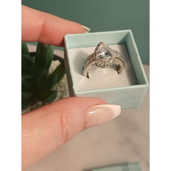 Women's 3.50Ct Pear-Cut Lab Diamond Halo Engagement Ring – 14K White Gold Plated - Picture 8 of 14